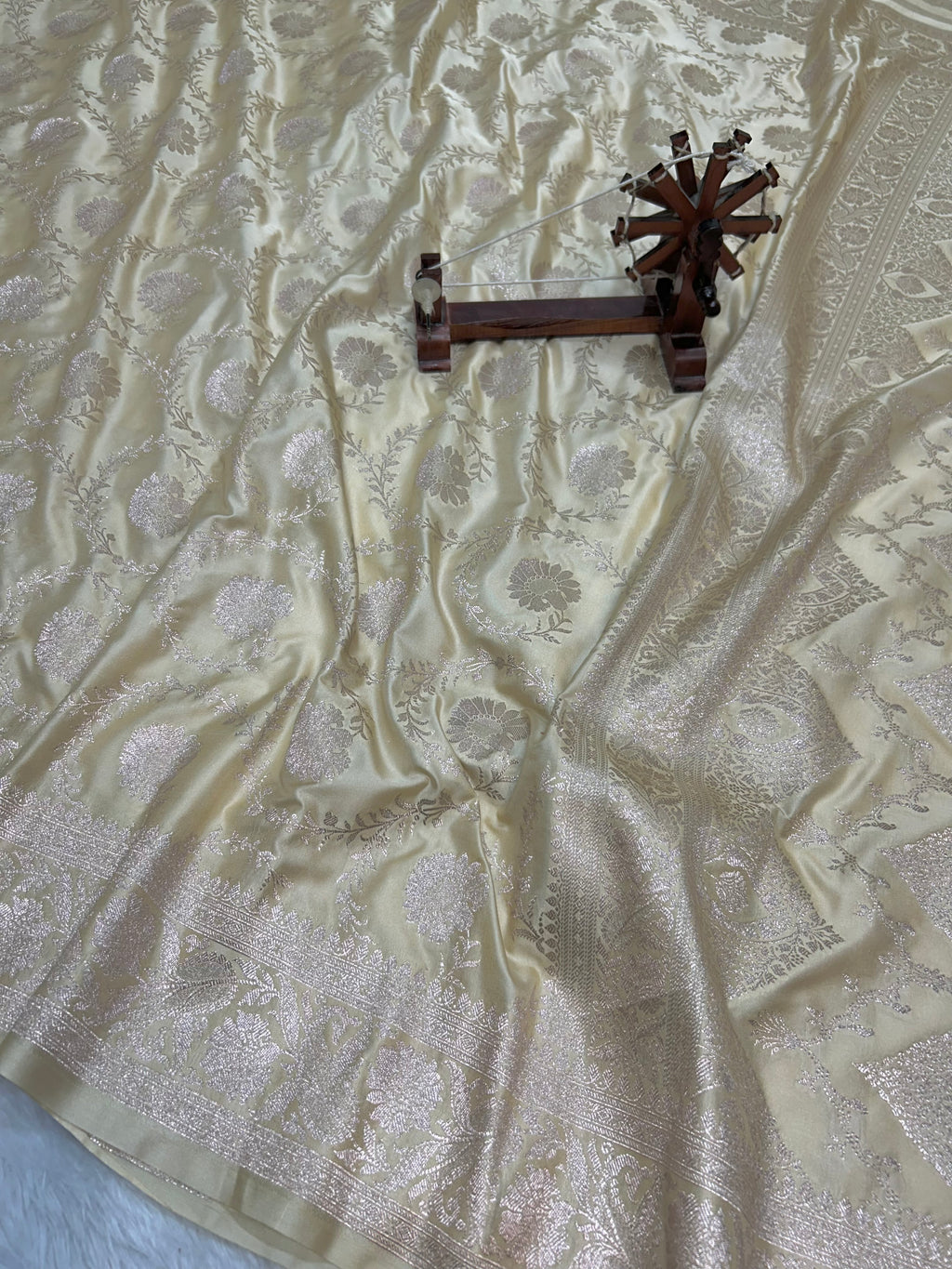 Banarasi Handloom Katan Mashru Traditional Jaal Weaving Beige Saree