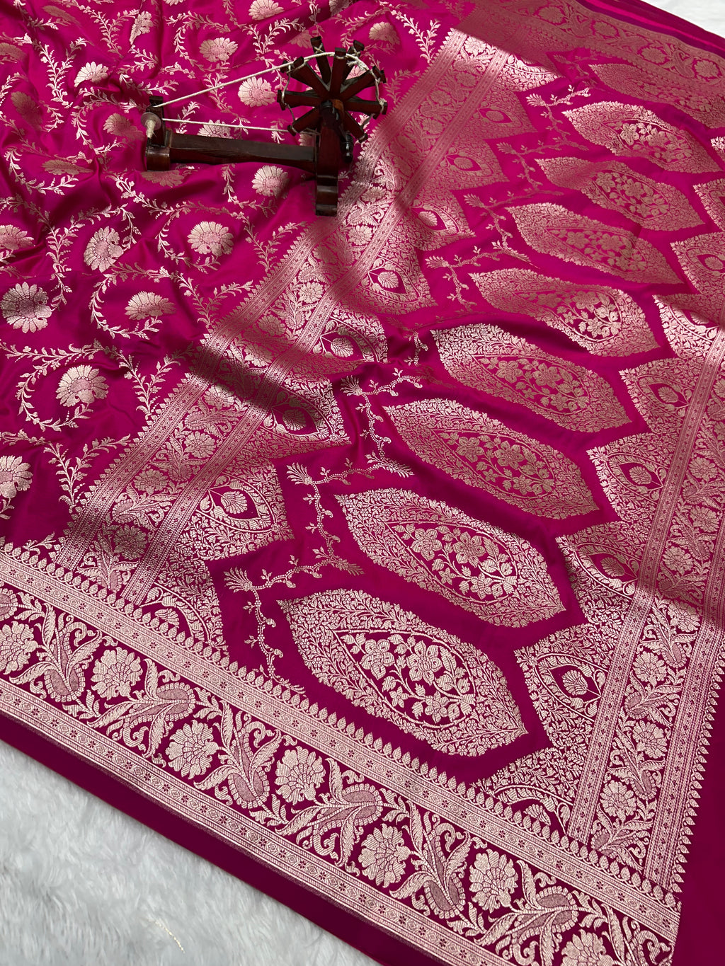 Banarasi Handloom Katan Mashru Traditional Jaal Weaving Rani pink saree