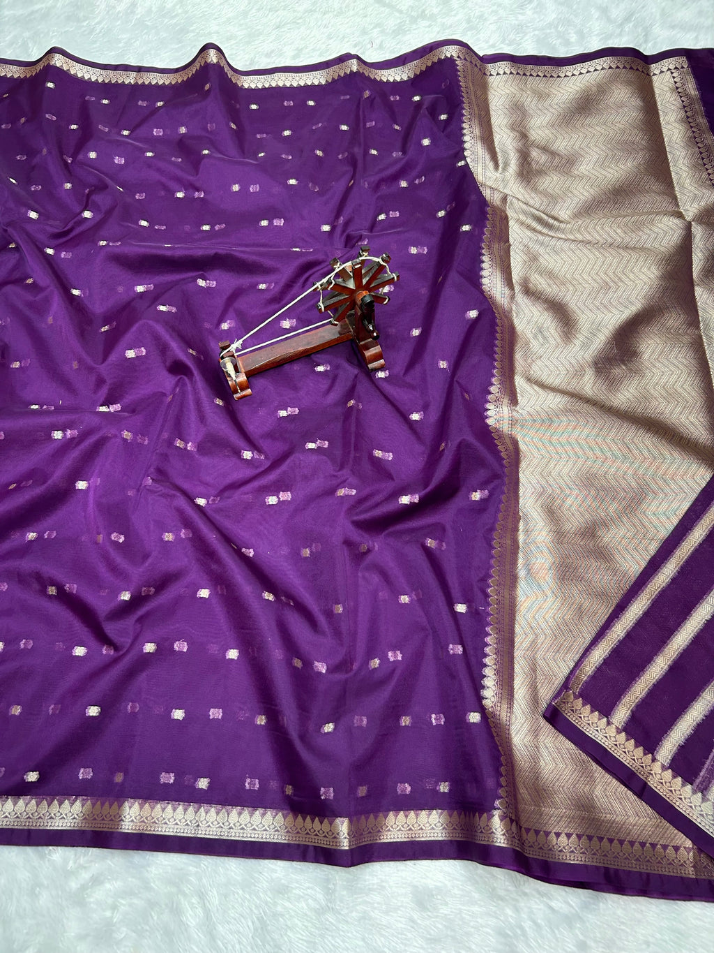 Banarasi Kora Organza Silk Saree with Small Buti, Slim Border & Designer Pallu