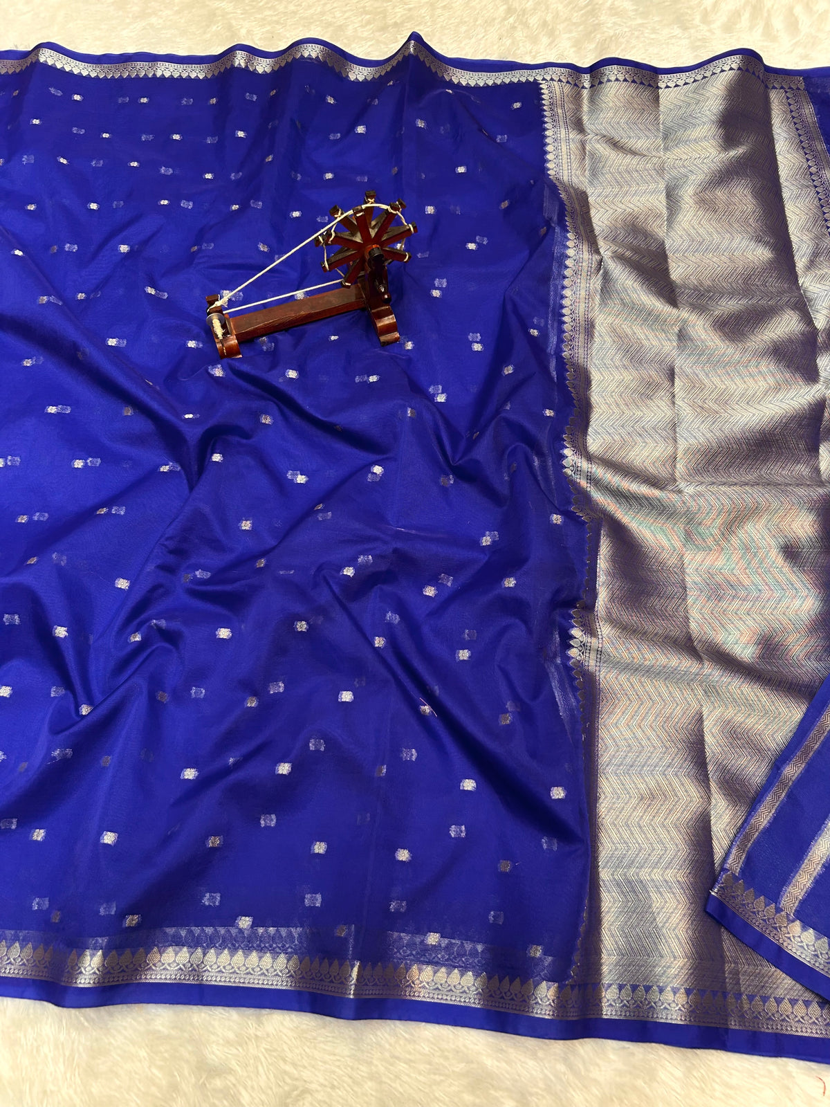Banarasi Kora Organza Silk Saree with Small Buti, Slim Border & Designer Pallu