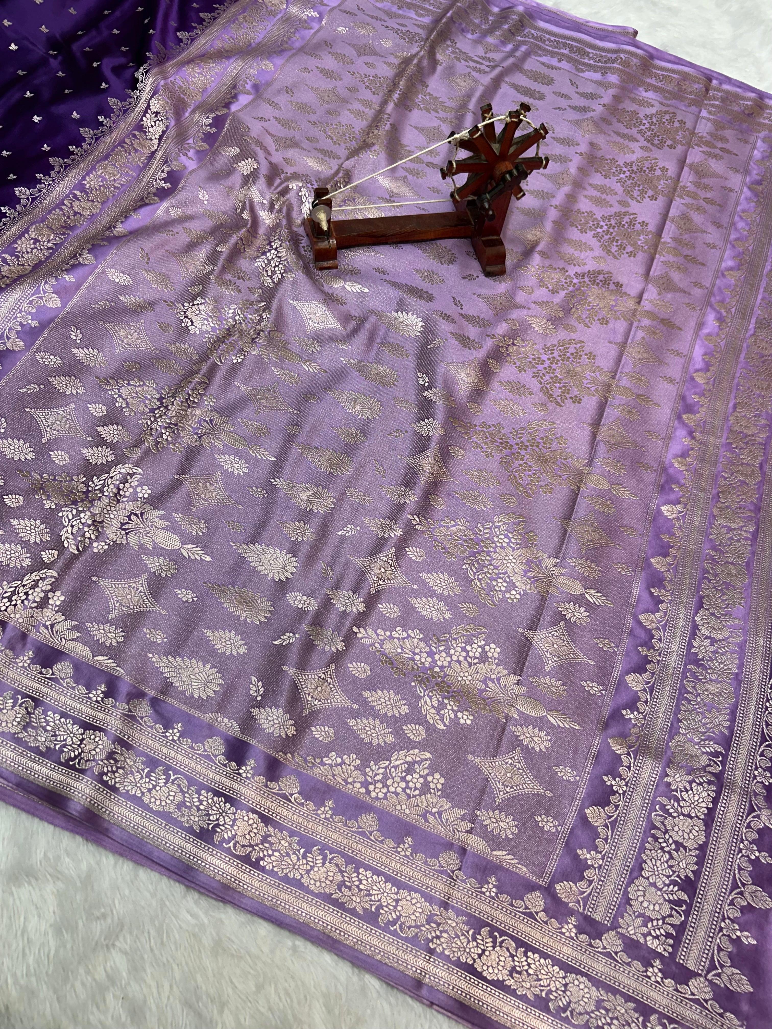 Banarasi Handloom Katan Mashru Traditional Buti Weaving Lavender & Purple Contrast Sraee
