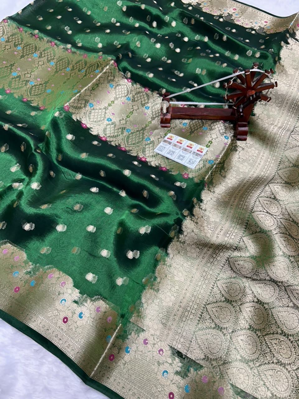 Banarasi Pure Glass Tissue Silk Saree flower Minakari Border