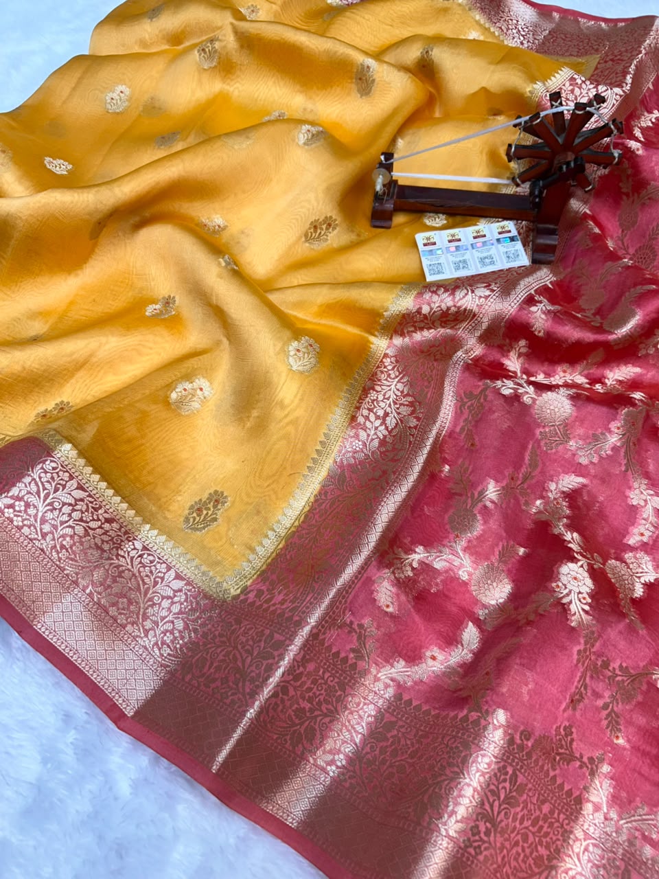 Pure Green Mango Silk Saree All Over Beautiful Minakari Gala Buti