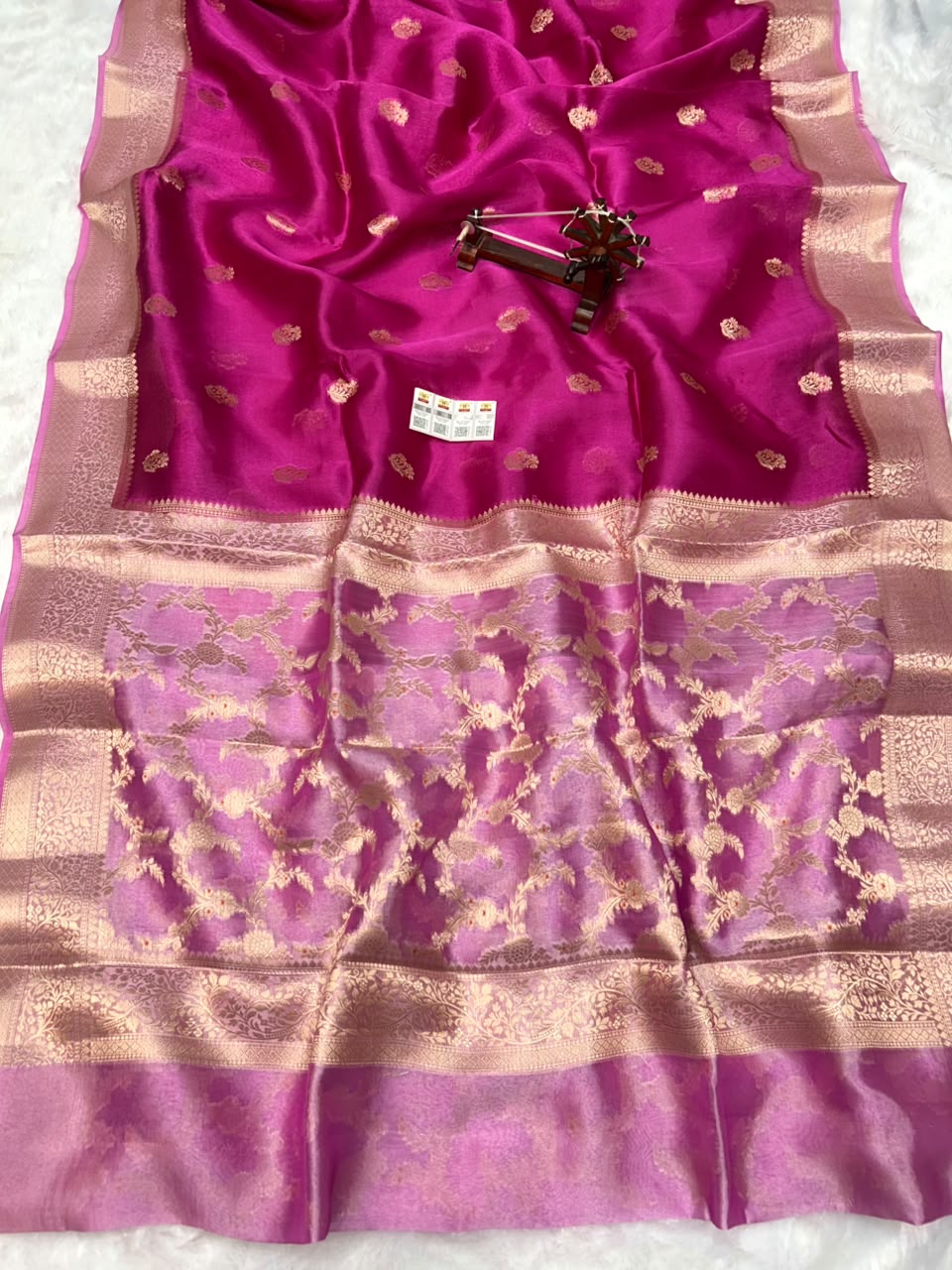 Pure Green Mango Silk Saree All Over Beautiful Minakari Gala Buti