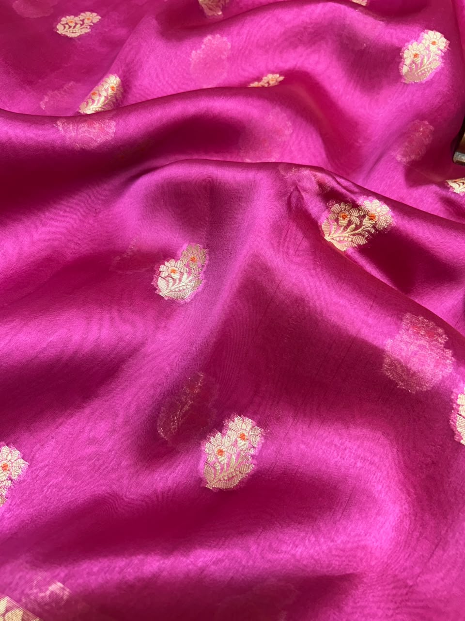 Pure Green Mango Silk Saree All Over Beautiful Minakari Gala Buti