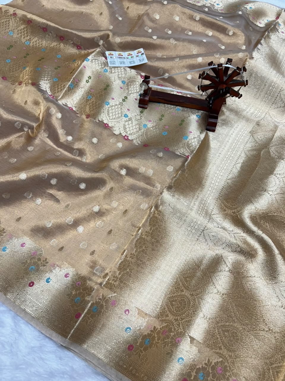 Banarasi Pure Glass Tissue Silk Saree flower Minakari Border