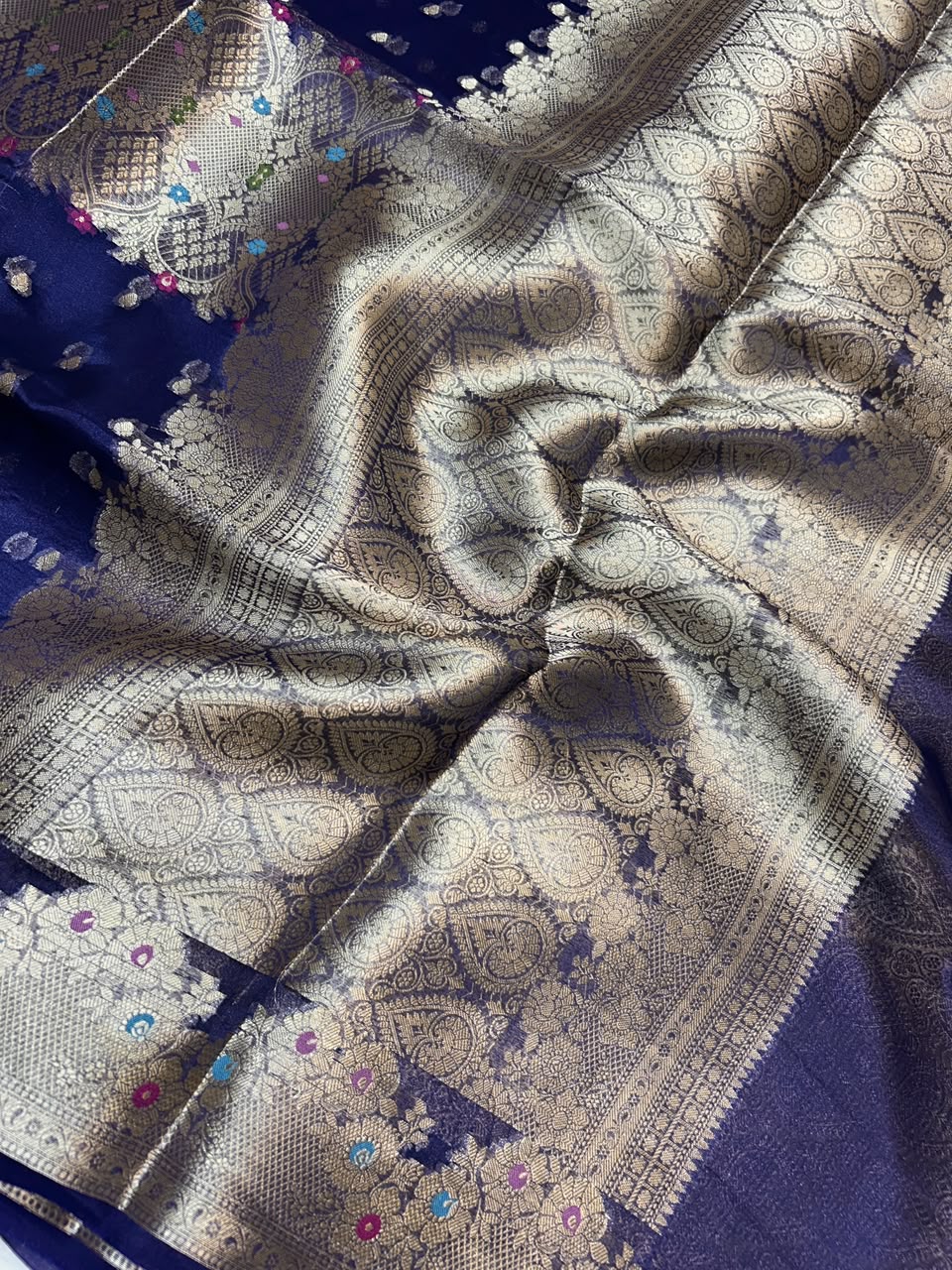 Banarasi Pure Glass Tissue Silk Saree flower Minakari Border