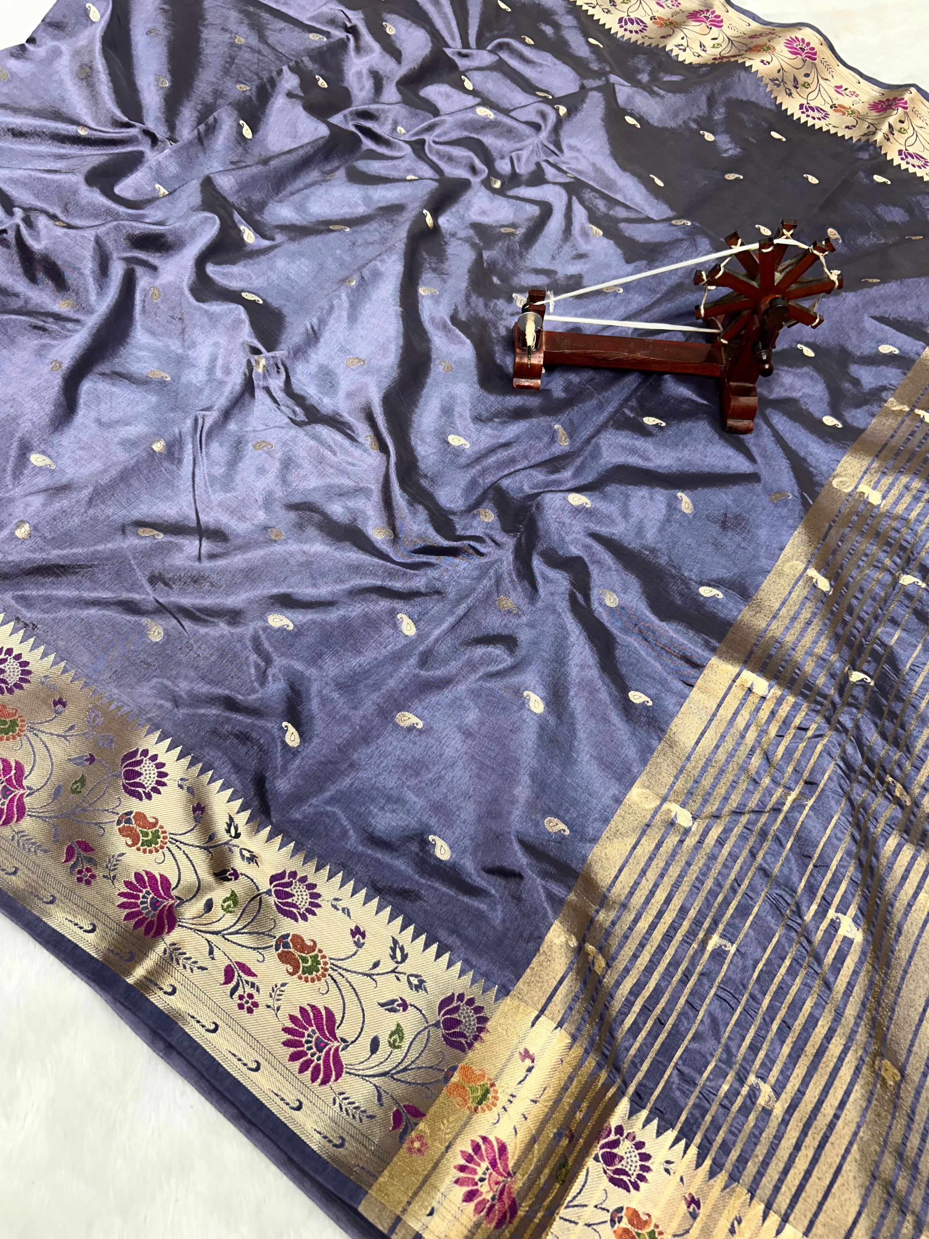 Banarasi Russian katan Silk Saree Tilfi Minakari Paithani Border