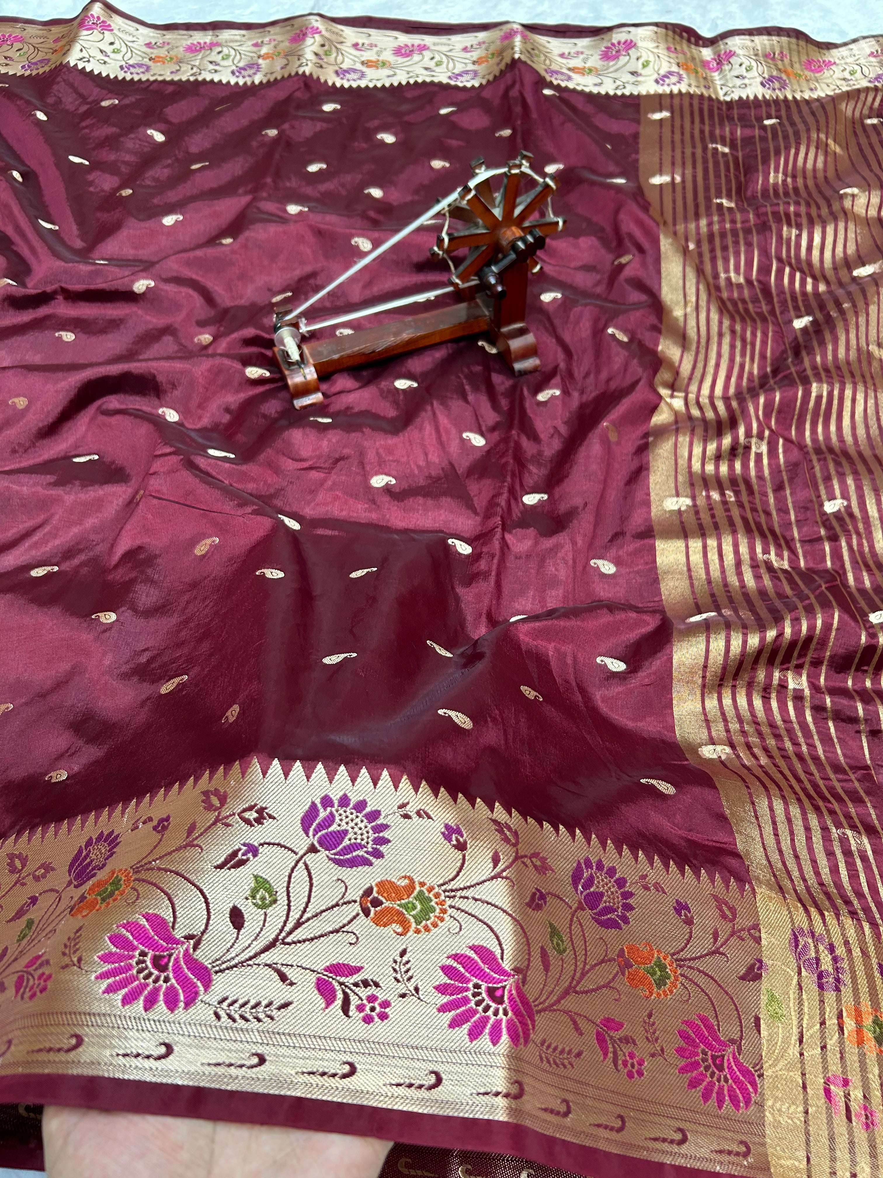 Banarasi Russian katan Silk Saree Tilfi Minakari Paithani Border