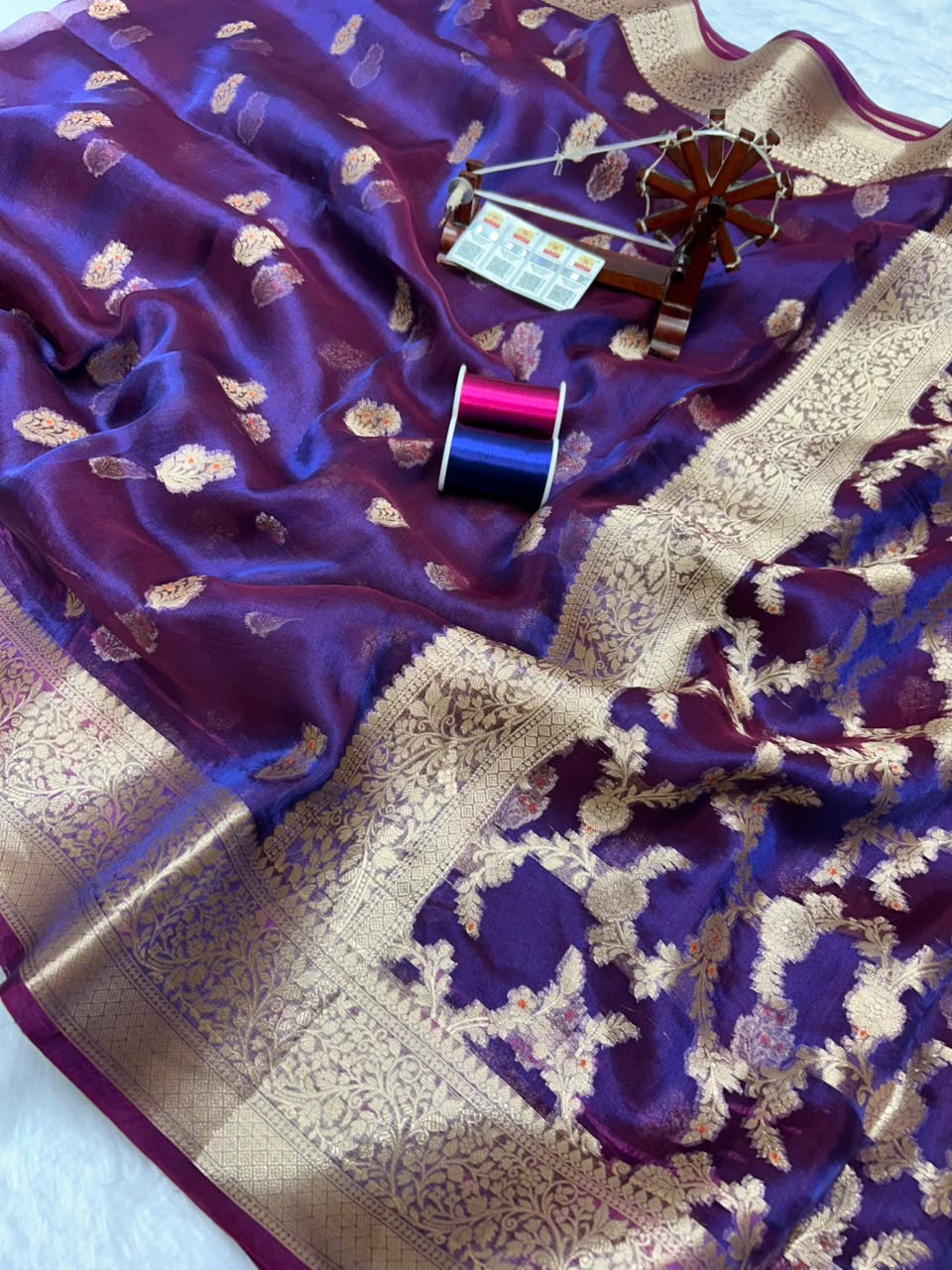 Banarasi Pure Glass Tissue Silk Saree All Over Beautiful Minakari Gala Buti