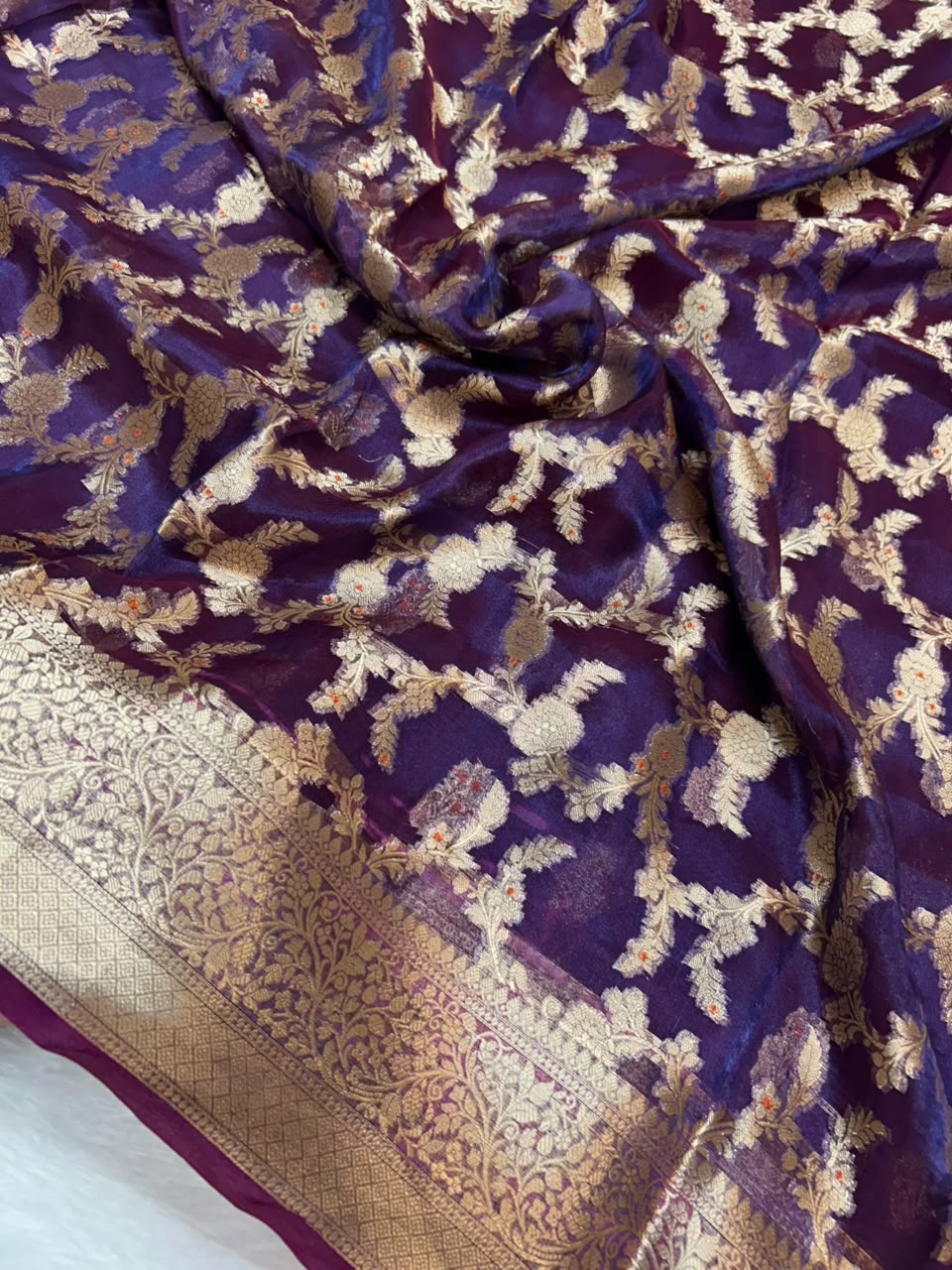 Banarasi Pure Glass Tissue Silk Saree All Over Beautiful Minakari Gala Buti
