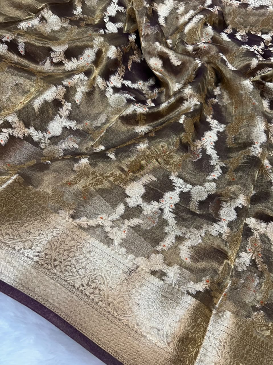 Banarasi Pure Glass Tissue Silk Saree All Over Beautiful Minakari Gala Buti