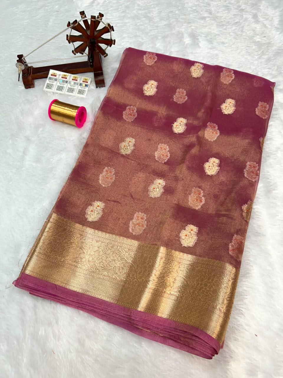 Banarasi Pure Glass Tissue Silk Saree All Over Beautiful Minakari Gala Buti