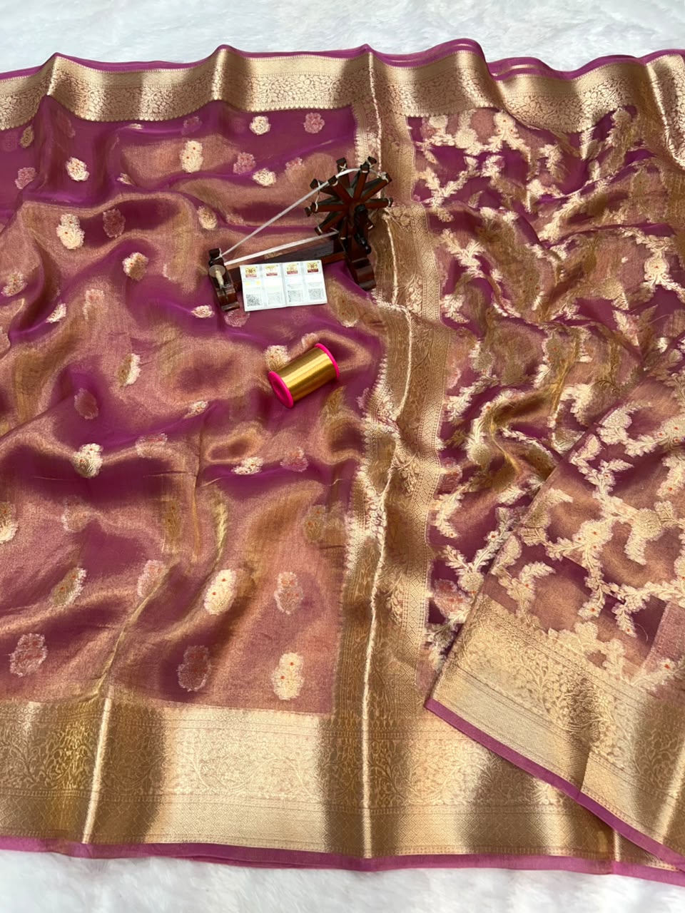 Banarasi Pure Glass Tissue Silk Saree All Over Beautiful Minakari Gala Buti