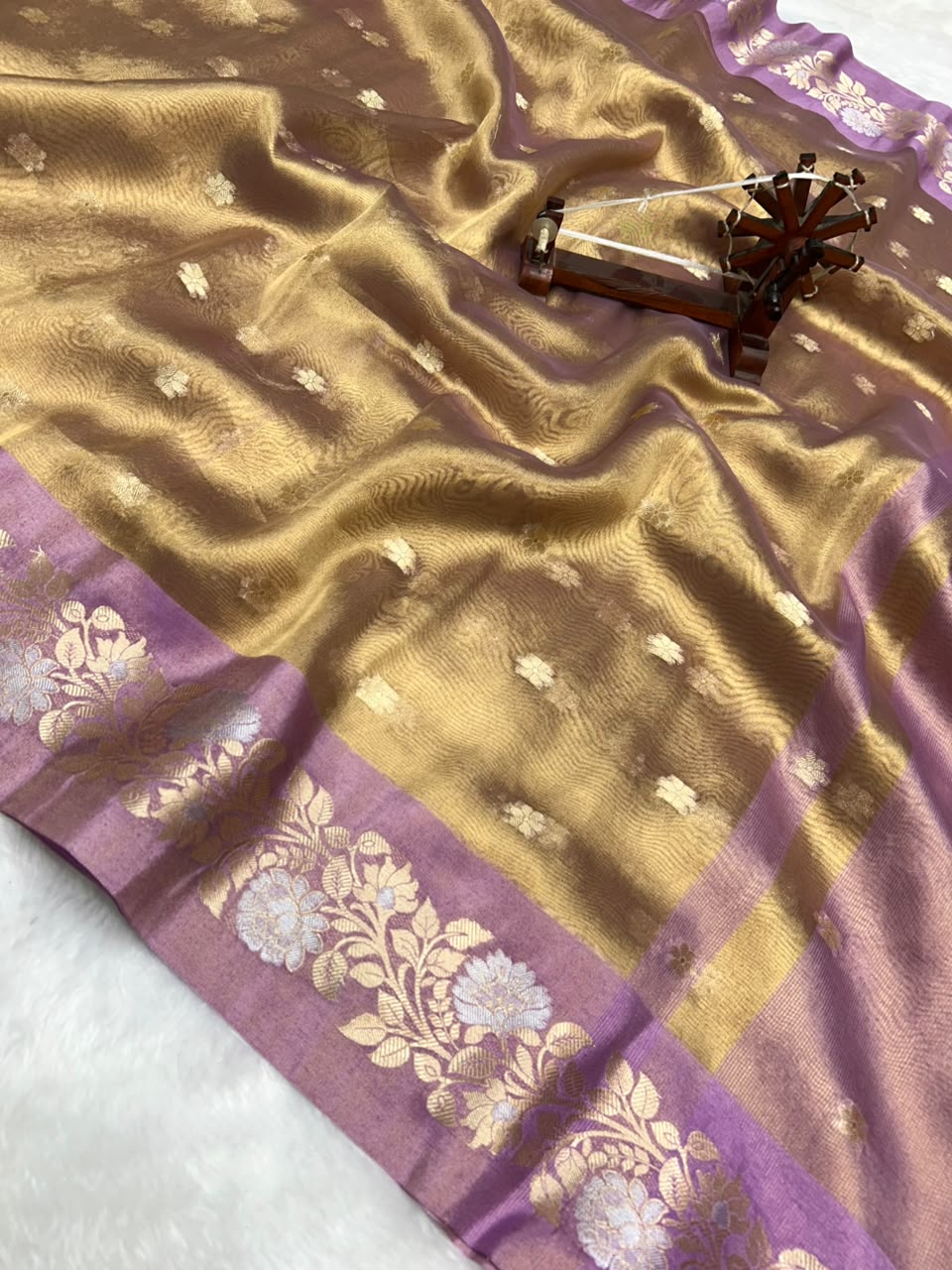 Banarasi Tissue Silk Saree Sona Rupa Weaving Border Satan Minakari