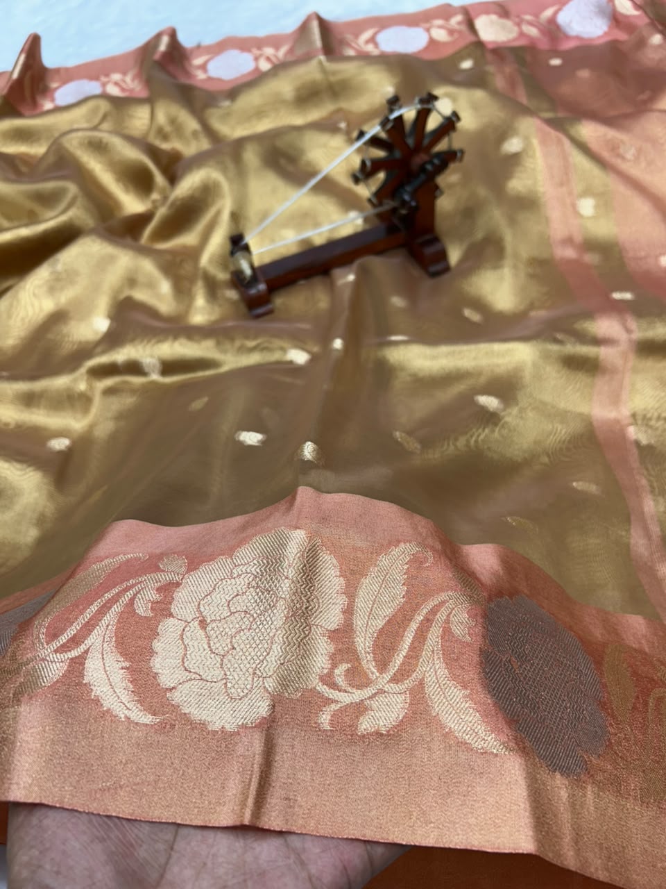 Banarasi Tissue Silk Saree Sona Rupa Weaving Border Satan Minakari